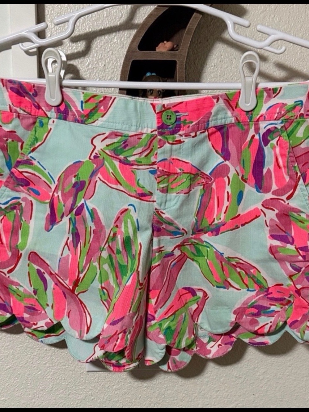 Lily Pulitzer “In the Vias” Print Callahan Shorts